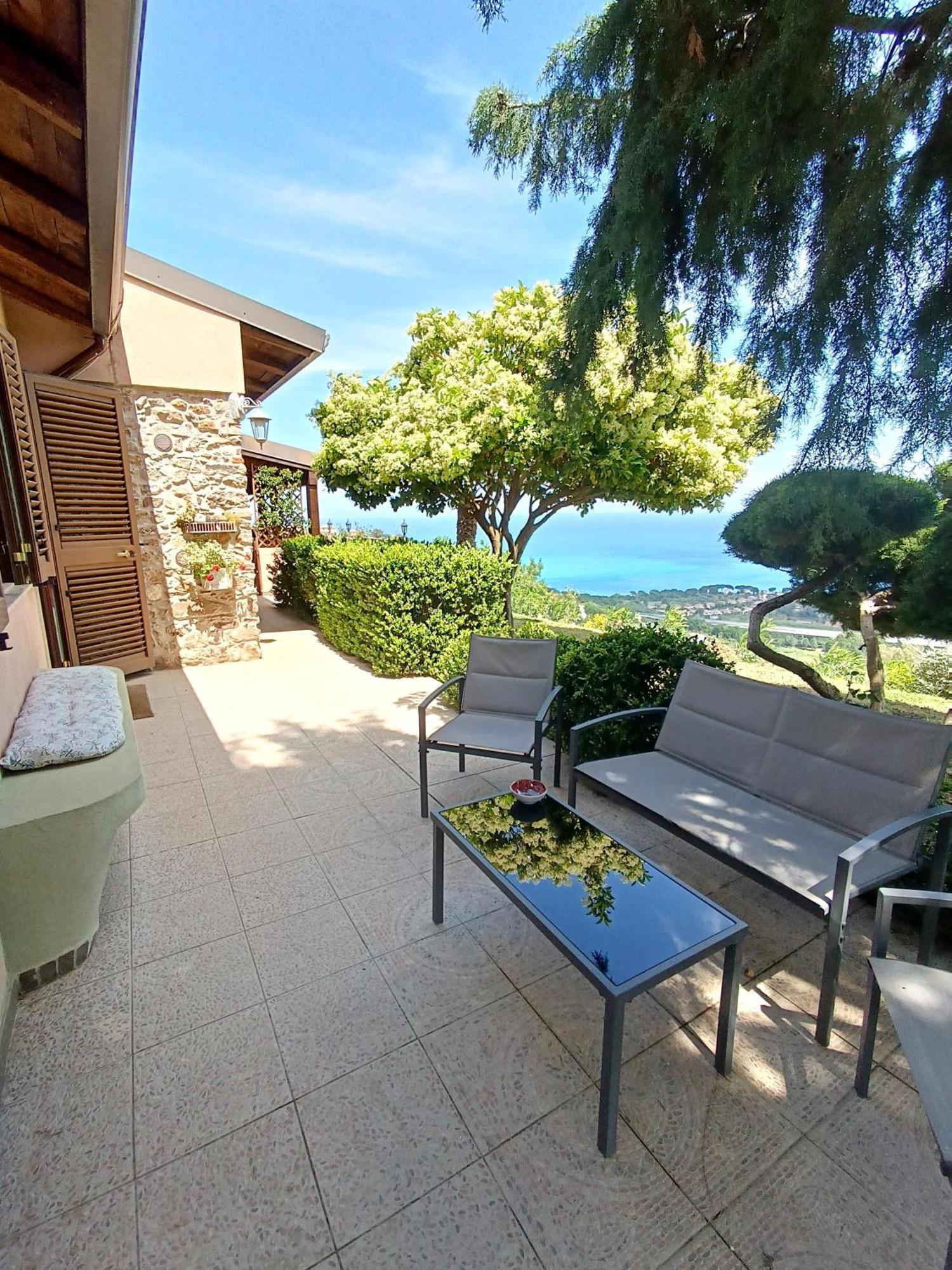 La Casa Di Matilde Bed & Breakfast Gioiosa Marea Dış mekan fotoğraf