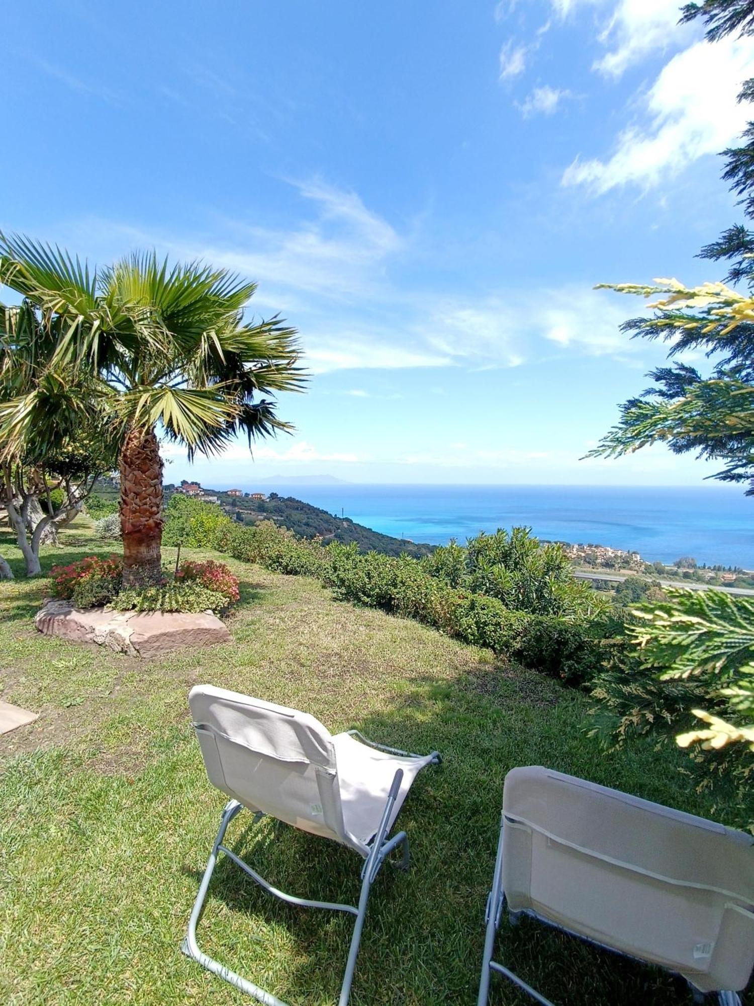 La Casa Di Matilde Bed & Breakfast Gioiosa Marea Dış mekan fotoğraf